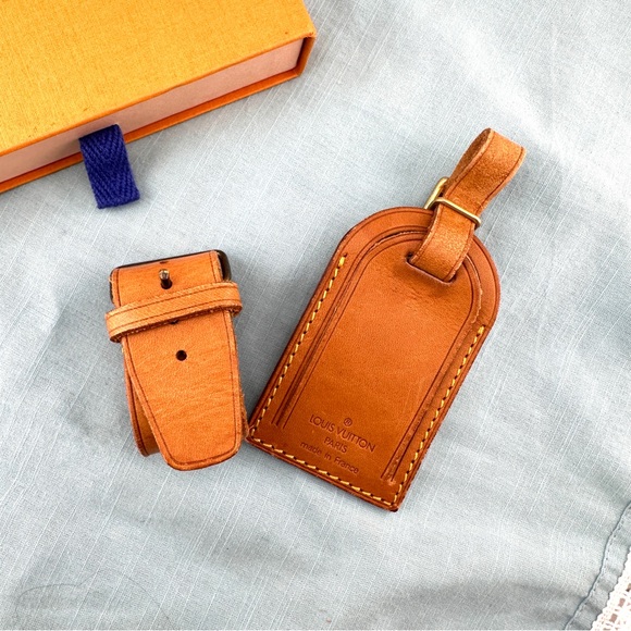AUTHENTIC Vachetta Leather Luggage tag and loop - Picture 1 of 4
